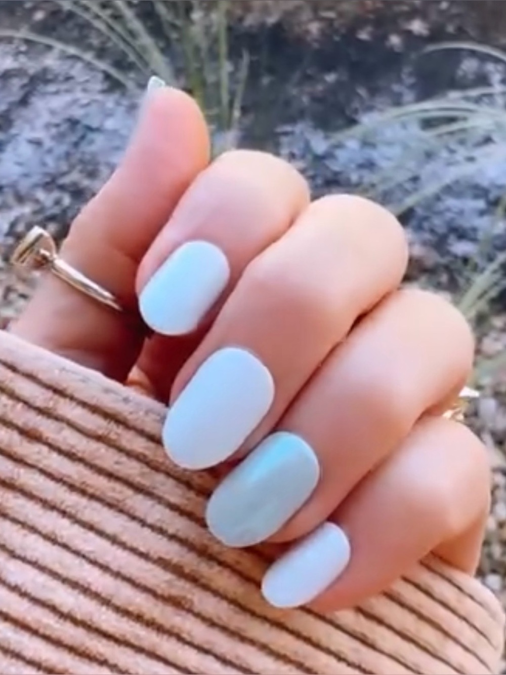 Kleo Kolor Frost & Found Press-On Gel Nails | 30 Self-Adhesive Nails